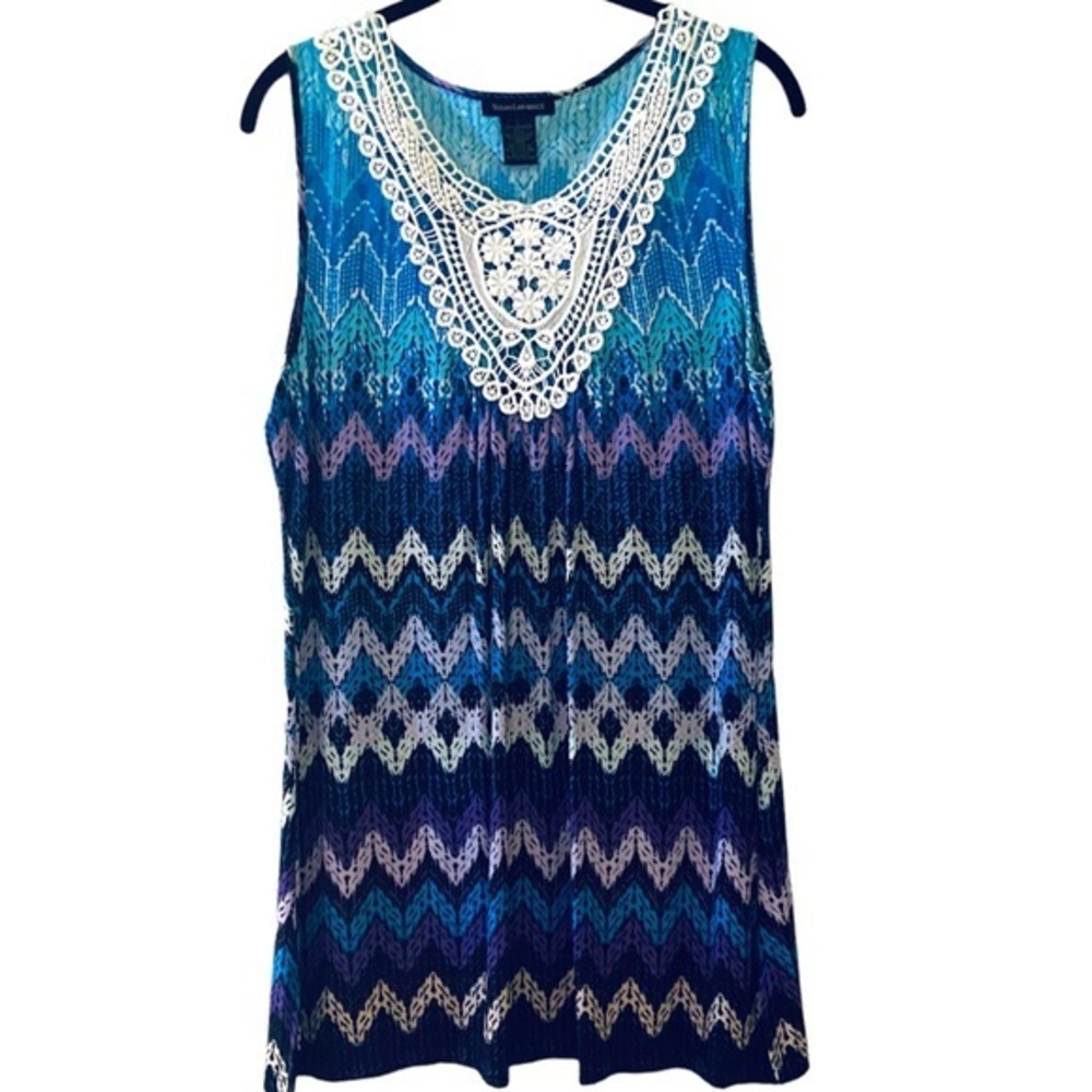 Geo Printed Floral Lace Crochete Sleeveless Tunic